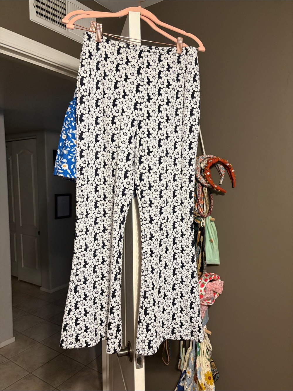 Black & White Floral Boot-Cut Pants-matching set from Buckle